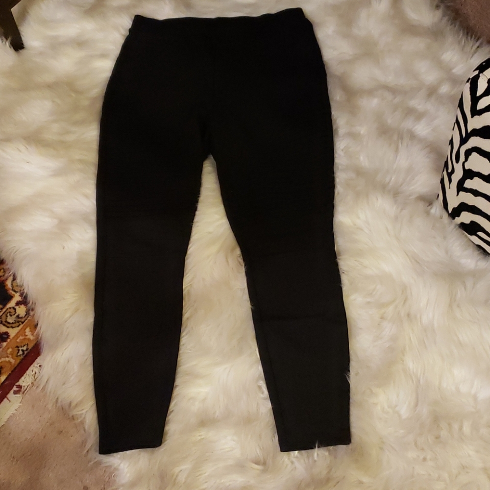Black Ribbed Leggings